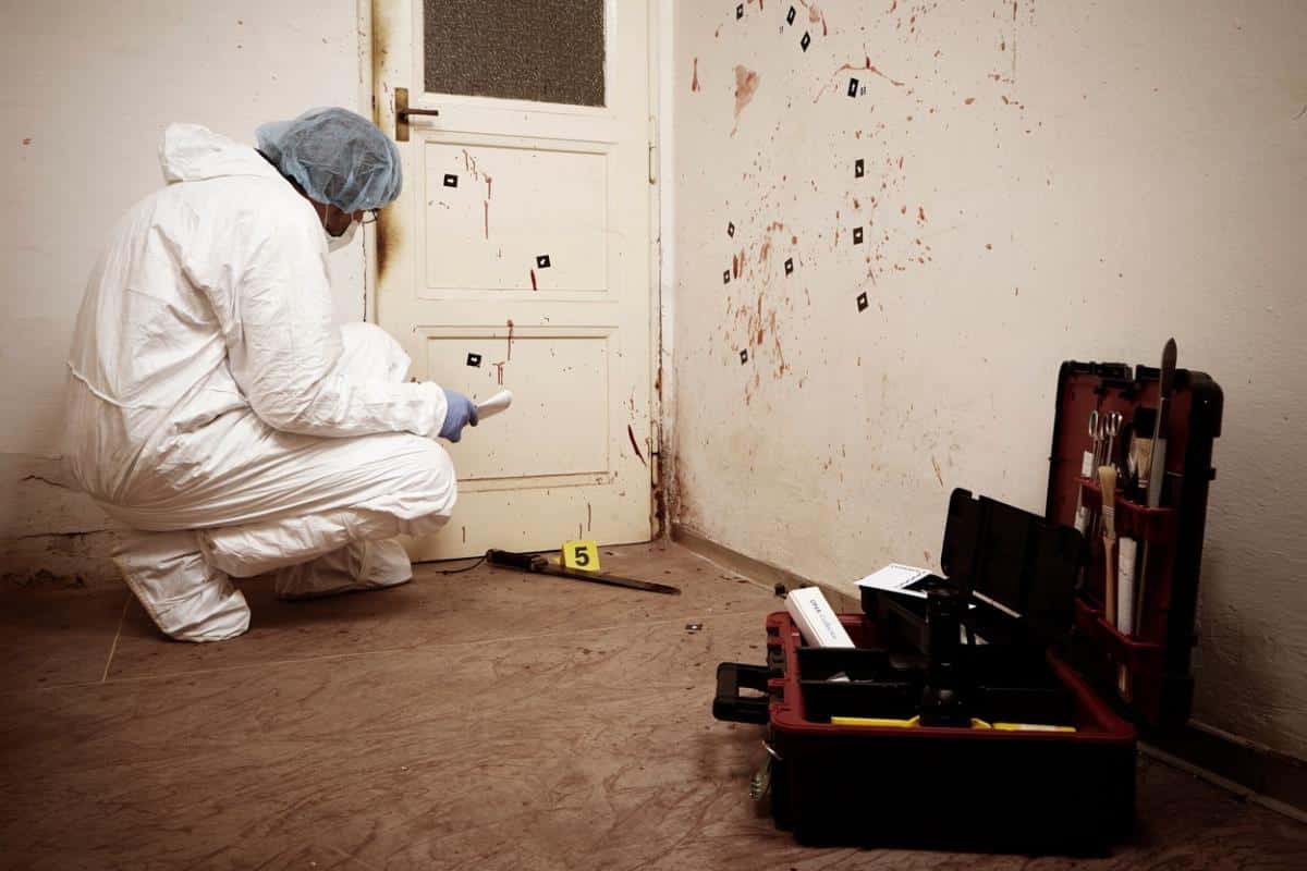 IZMASAKRIRAO MAJKU U ZAGREBU, PA PRIJATELJIMA SLAO JEZIVE PORUKE: Otkrivena mračna tajna hrvatskog monstruma! “Gledao je kako da napravi C4 eksploziv…”