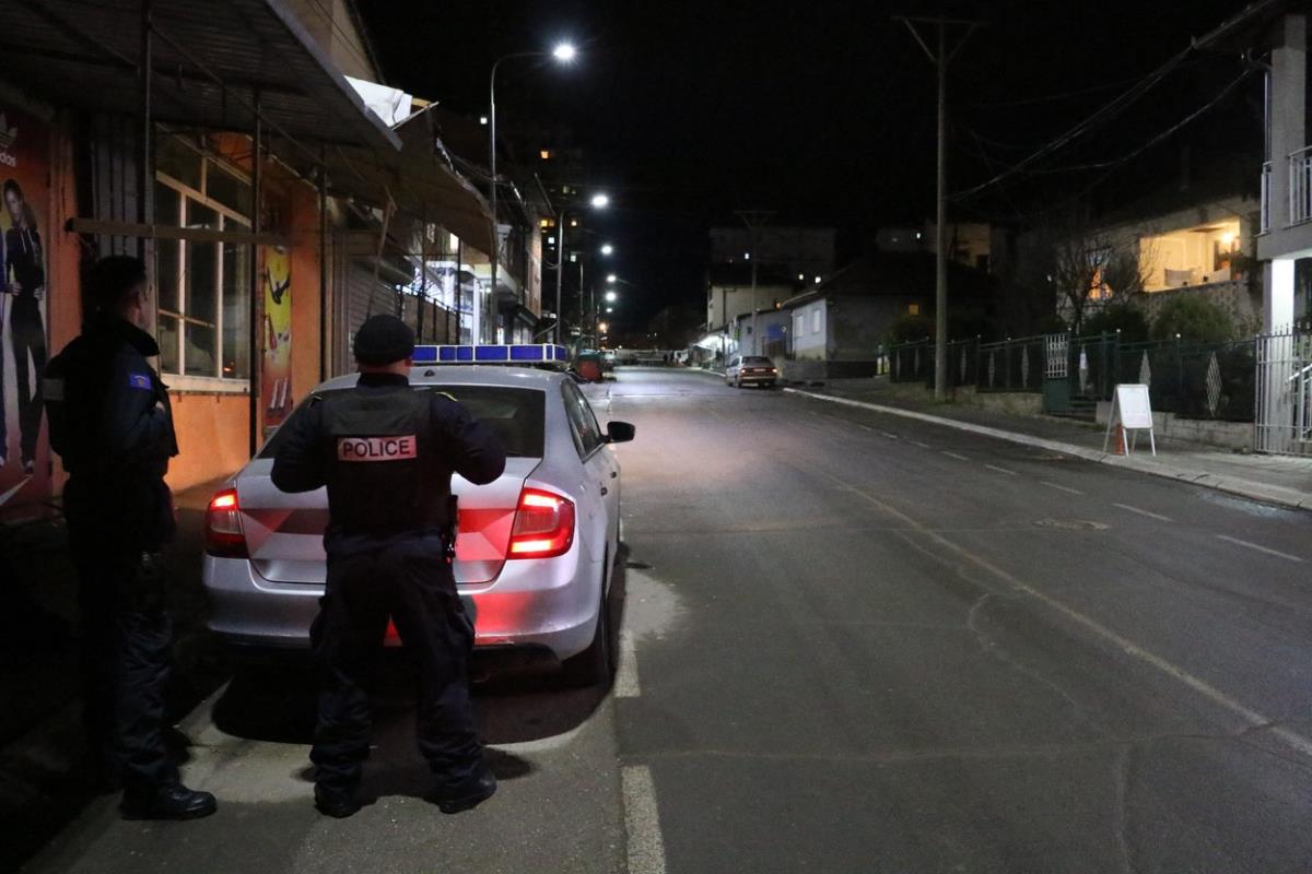 UŽAS U ZENICI: Pacijent pao sa drugog sprata bolnice i poginuo na licu mesta!
