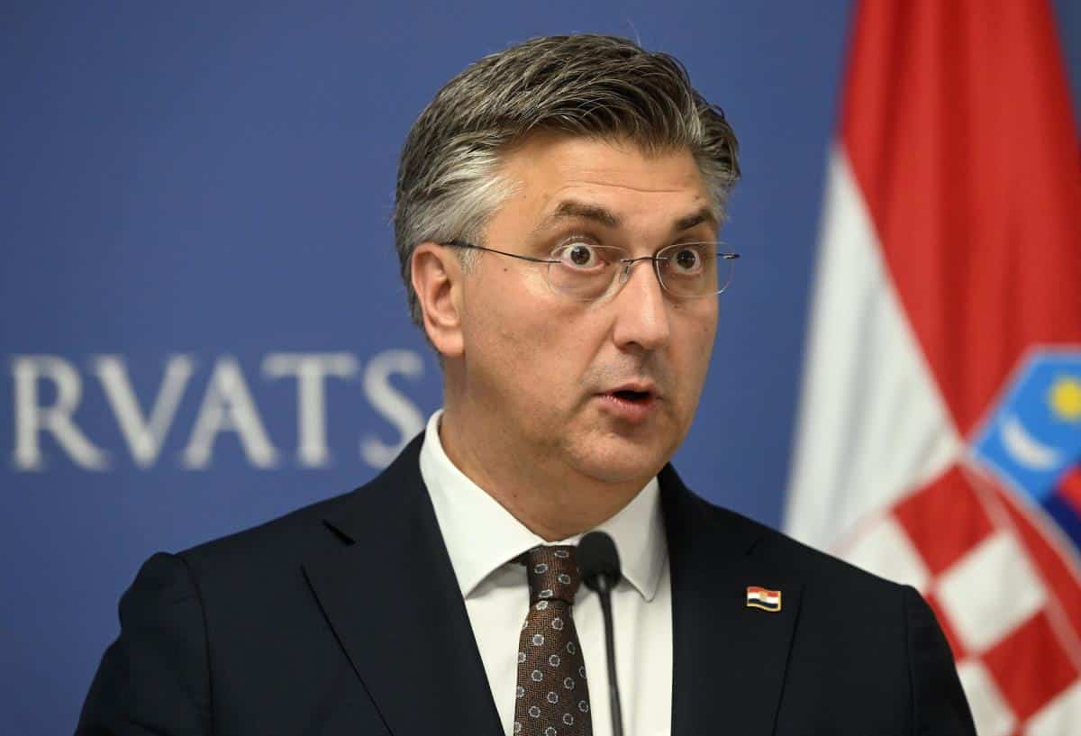 PLENKOVIĆ NAKON DEBAKLA HDZ NA IZBORIMA: “Drugi krug je nova utakmica, idemo angažovano u drugi krug…”