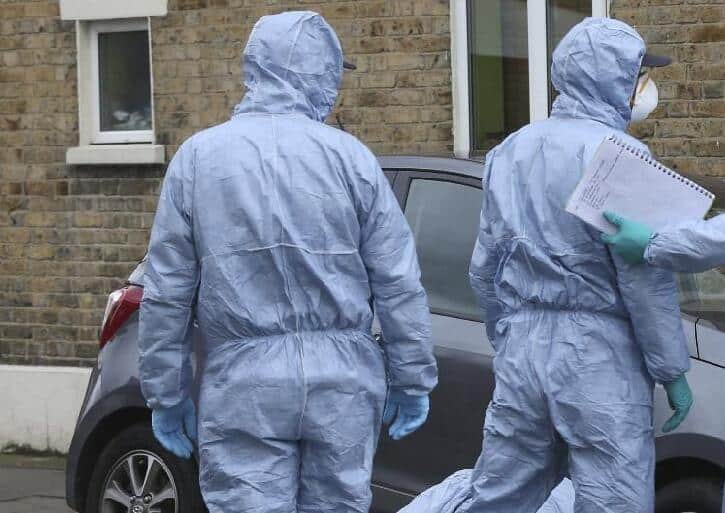 “POLICAJCI SU BILI UŽASNUTI…” Detalji horora koji je otkriven u dvorištu: Bebe su rođene kod kuće, godinu kasnije su ih zakopali