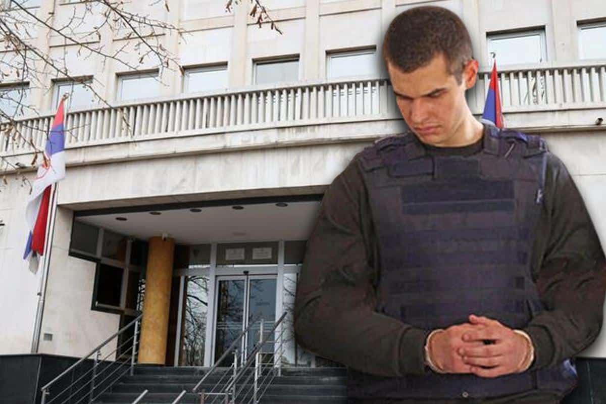 HronikaHronikaBLAŽIĆIMA MAKSIMALNE KAZNE ZATVORA: Ocu i sinu po 20 godina robije, masovni ubica Uroš proglašen krivim2 · Reaguj 32 · Reaguj 3