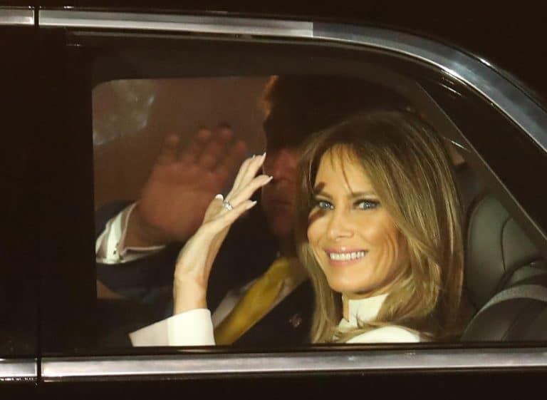 Melanija izbegavala Trampa, njegova ćerka Ivanka pokazala joj ko je glavni: Praznična proslava pretvorila se u okršaj