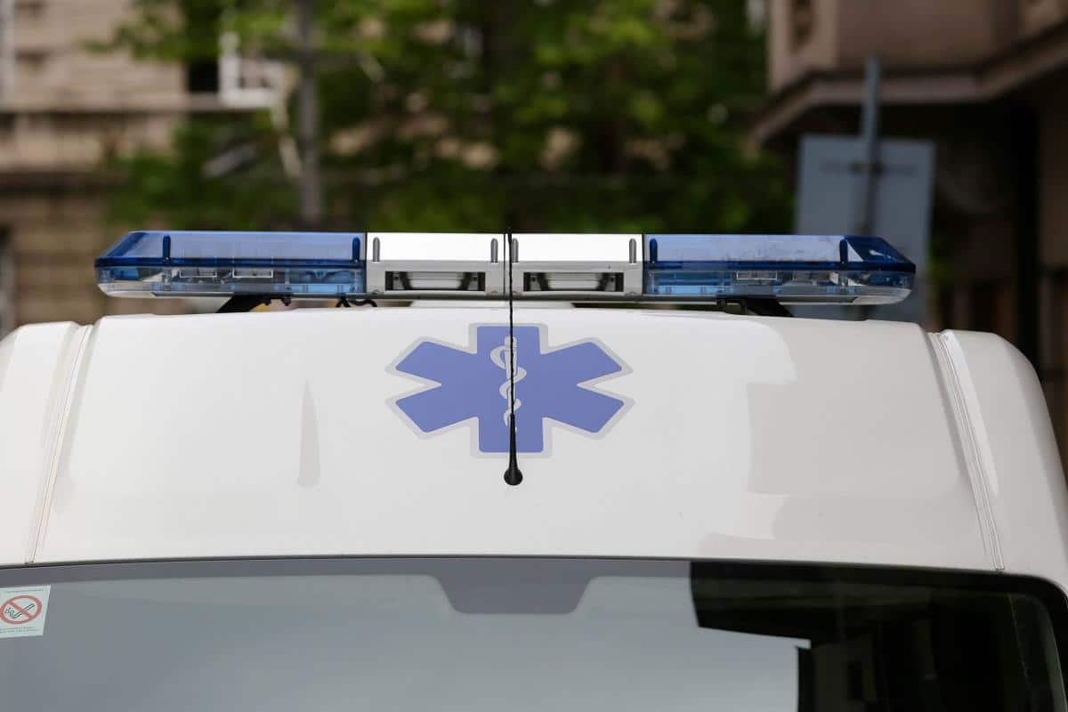 DEČAK (9) IZ SLOVENIJE POVREĐEN U BANJALUCI: Velika količina snega pala na mališana, prevezen u bolnicu, evo u kakvom je stanju