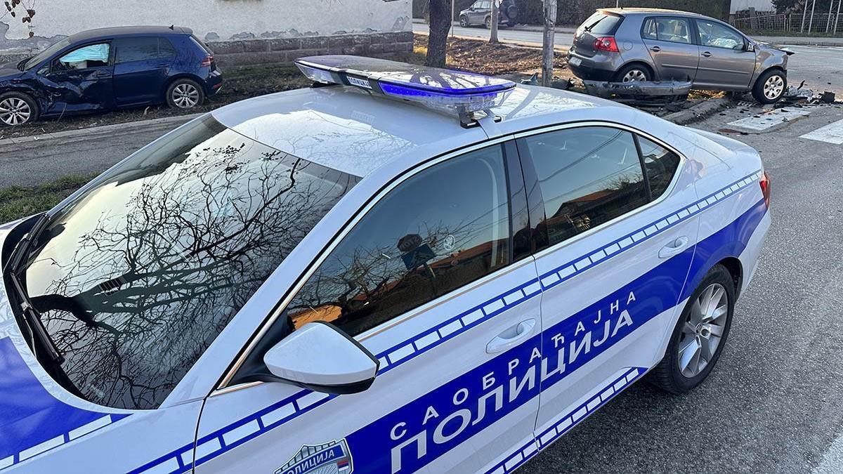POGINUO PEŠAK KOD KRAGUJEVCA: Teška saobraćajna nesreća u Čumiću
