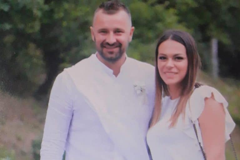 “PRVO PUCAO U NJEGA, PA OTIŠAO U DRUGI DEO LOKALA DA UBIJE I NJU” Meštani Arilja u šoku posle dvostrukog ubistva: Imaju dve male ćerke, bili su divni ljudi