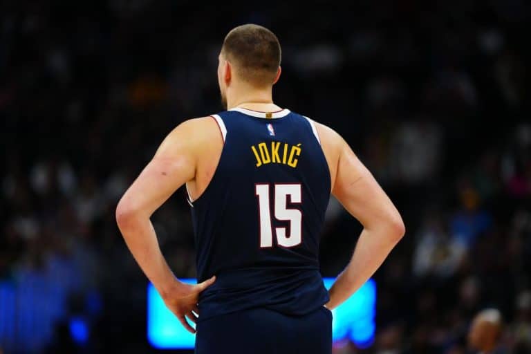ZA NJEGA JOKIĆ NIJE NAJBOLJI U NBA LIGI – “NOVI DŽORDAN” ZABORAVIO SRBINA! Mnogi mu se smeju zbog ove izjave: “Niko ne može da ga čuva…”