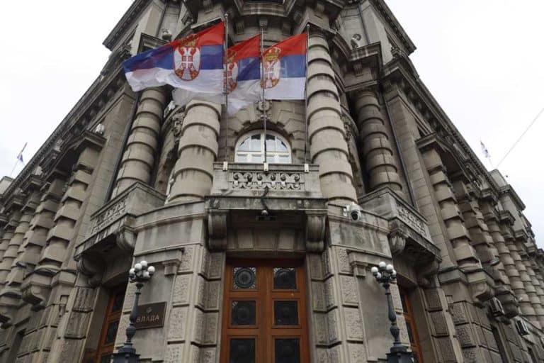 PROSVETNI SINDIKATI DONELI ODLUKU: Moratorijum na štrajkačke aktivnosti