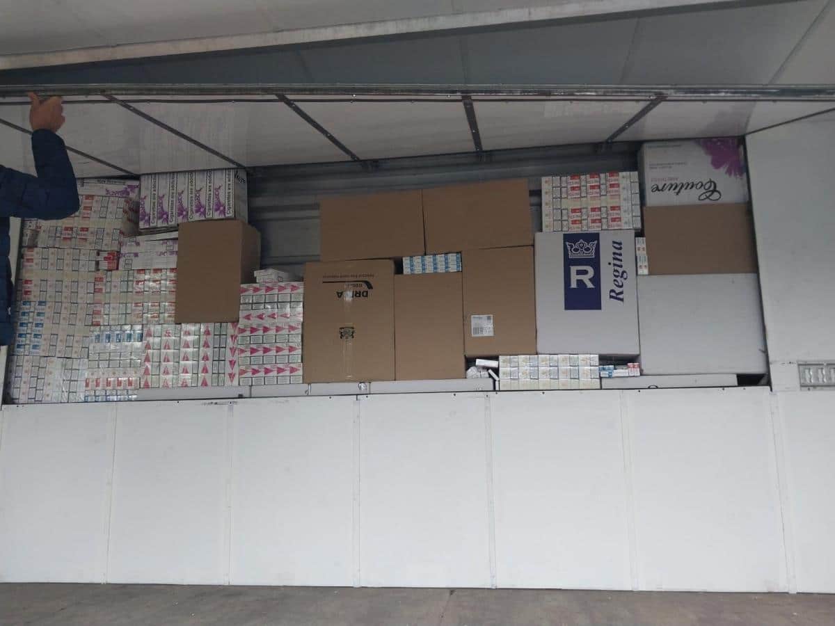 POKUŠAO DA PROKRIJUMČARI CIGARETE U HRVATSKU: Na graničnom prelazu Bogojevo uhapšen muškarac (34) iz Novog Pazara!
