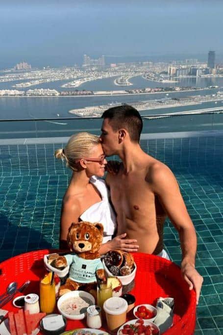 STRIKANOVO DETE! Mali Aleksandar nema ni dve godine, a već krenuo Novakovim stopama, geni su čudo (FOTO)