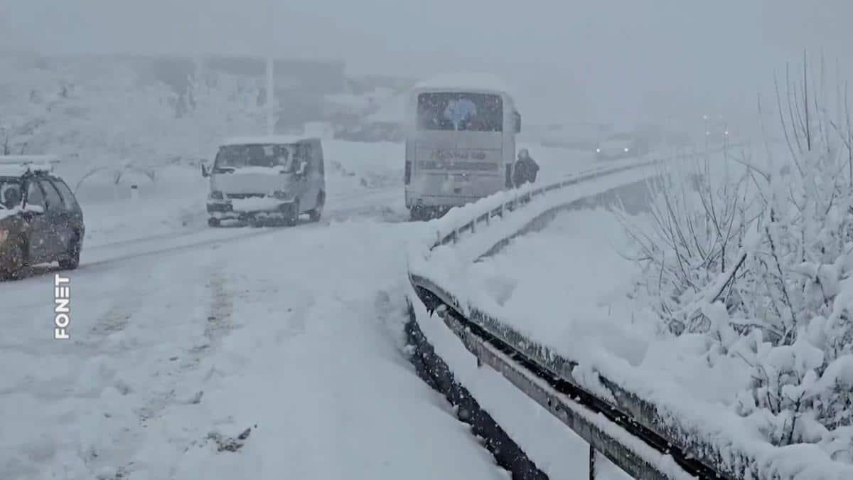 GUST SNEG PREKRIO HRVATSKU: Očekuje se do 30 centimetara belog pokrivača, upaljeni alarmi i na kopnu i na Jadranu