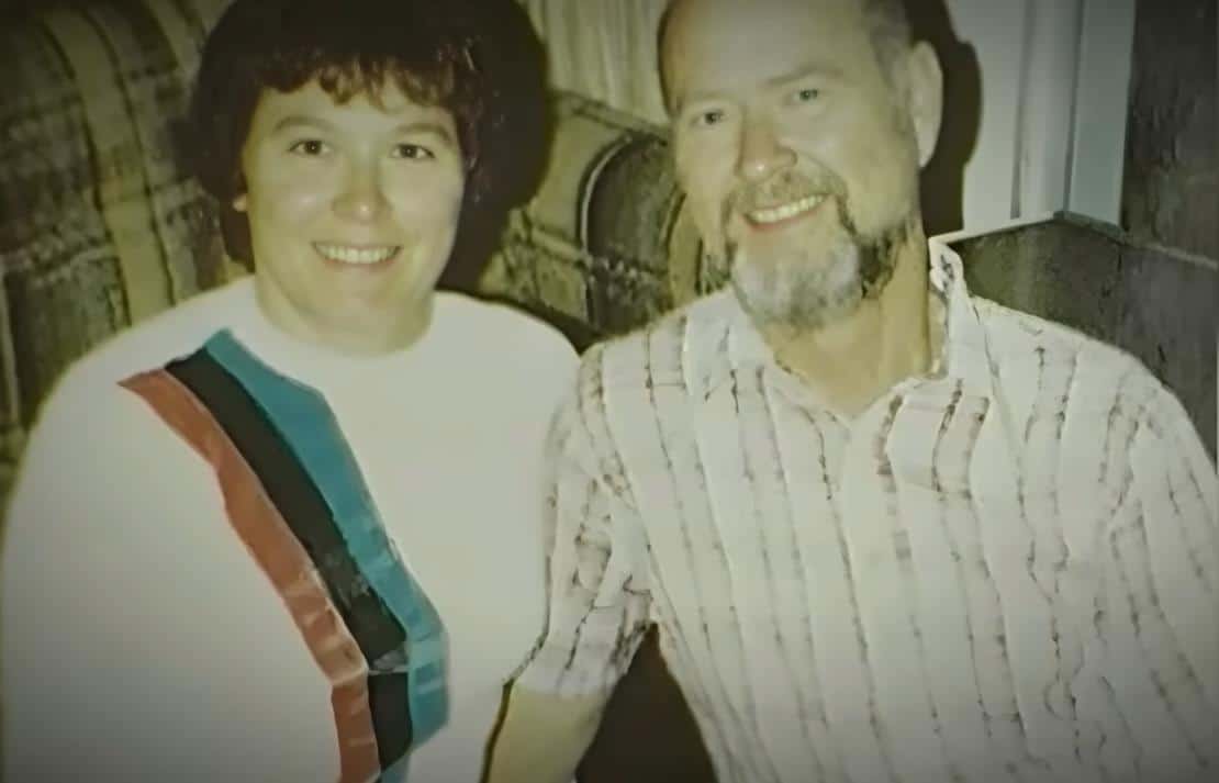 Nije ni slutila da će joj šminka doći glave: Način na koji je ubio svoju ženu sve je šokirao, niko nije znao šta joj se dešavalo, a on je krio monstruoznu istin
