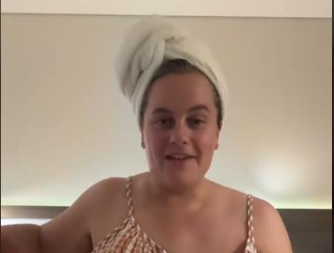 Kupila torbu u sekend hend radnji za 1200 dinara pa shvatila da vredi čitavo bogatstvo: “Vrhunac je usledio kad sam došla kući” (VIDEO)