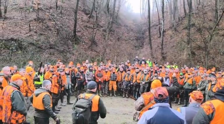 SLAB ULOV, A VELIKI ODZIV LOVACA Tradicionalna lovačka manifestacija „Jastrebački vuk“ održana u okolini Ribarske Banje