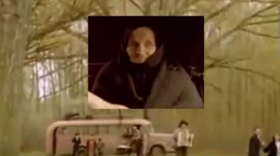 Ko je misteriozna baba koja se pojavljuje u filmu “Ko to tamo peva”? Mnogi su mislili da je upletena crna magija, reditelj sve razjasnio