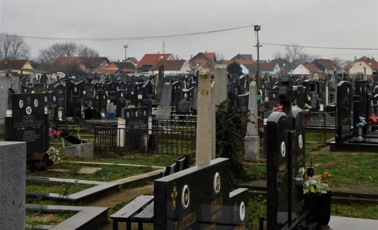 MANJE SAHRANA U LOZNICI Poskupele usluge, poznate i cene, evo pošto su godišnje održavanje, troškovi sahrane i rezervacija praznog mesta