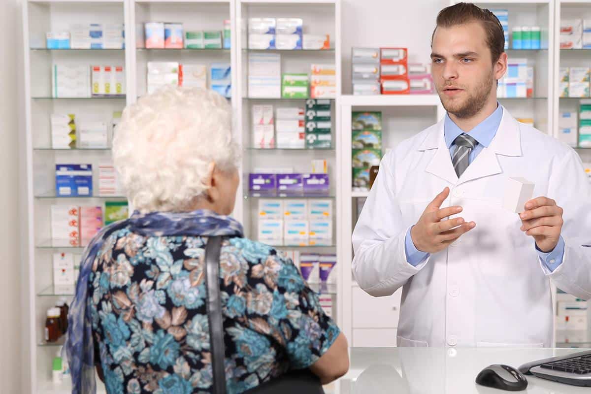 Šok scena u apoteci! Farmaceutkinja se požalila: Baba nas je 2 sata ubeđivala da joj nismo dali lekove, a da smo joj uzeli novac! Vraćali i kamere