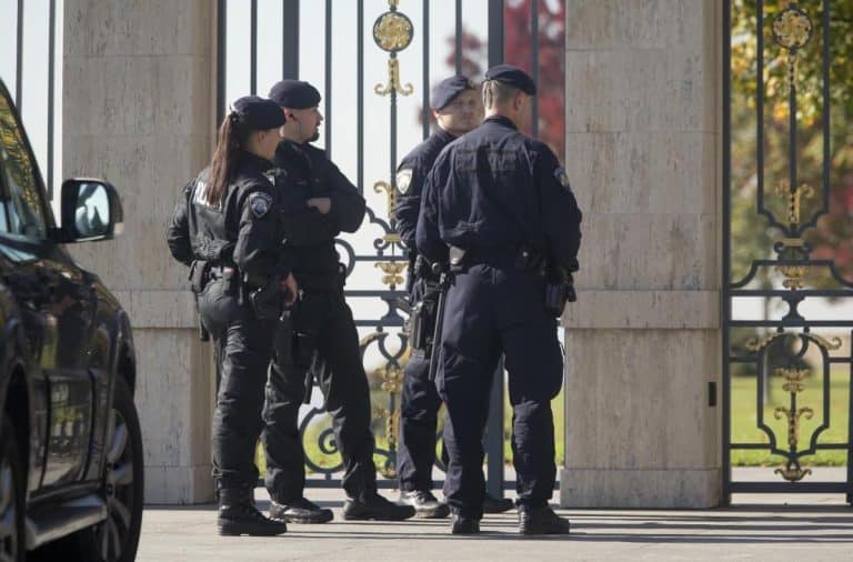 “LISTA SMRTI” SA IMENIMA NASTAVNIKA I UČENIKA ŠIRI PANIKU U DALMACIJI: Polovina nije došla u školu, svi strahuju od krvoprolića
