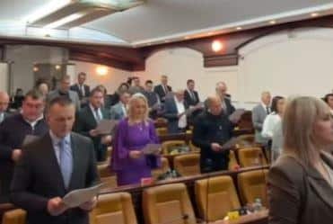 KONSTITUISANA SKUPŠTINA GRADA BANJALUKA: Draško Stanivuković i odbornici položili zakletvu (VIDEO)