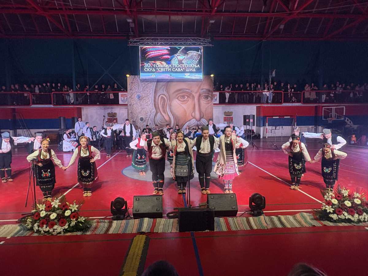 RAŠA ČUVAR SRPSKE TRADICIJE: Poslednjih 30 godina vodi jedan od najboljih folklornih ansambla Srbije