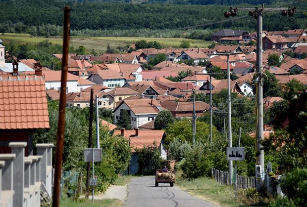 “PO ULICI SU LEŽALA TELA UBIJENIH” Komšija Nikolu izvadio iz bunara i spasao mu život: Usledio je horor od kog se ovo mesto u Srbiji ni dan danas nije oporavilo