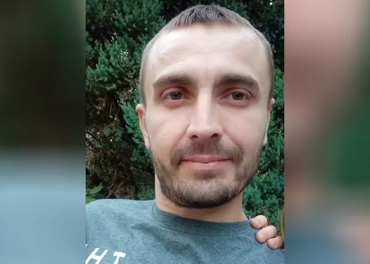 MAJKA MU UMRLA PRE 20 DANA…” OVO JE IVAN KOJI JE POGINUO KOD PARAĆINA! Tužna sudbina oca troje dece koji je nastradao u direktnom sudaru sa “opelom