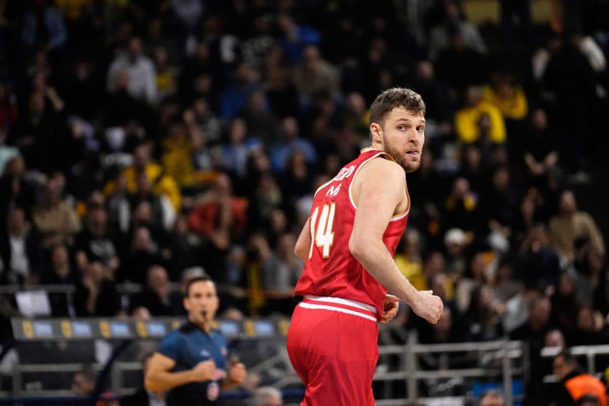 BUGARIN SA DRUGE PLANETE – VAZENKOV BROJAO DO 45: Olimpijakos pregazio Bajern