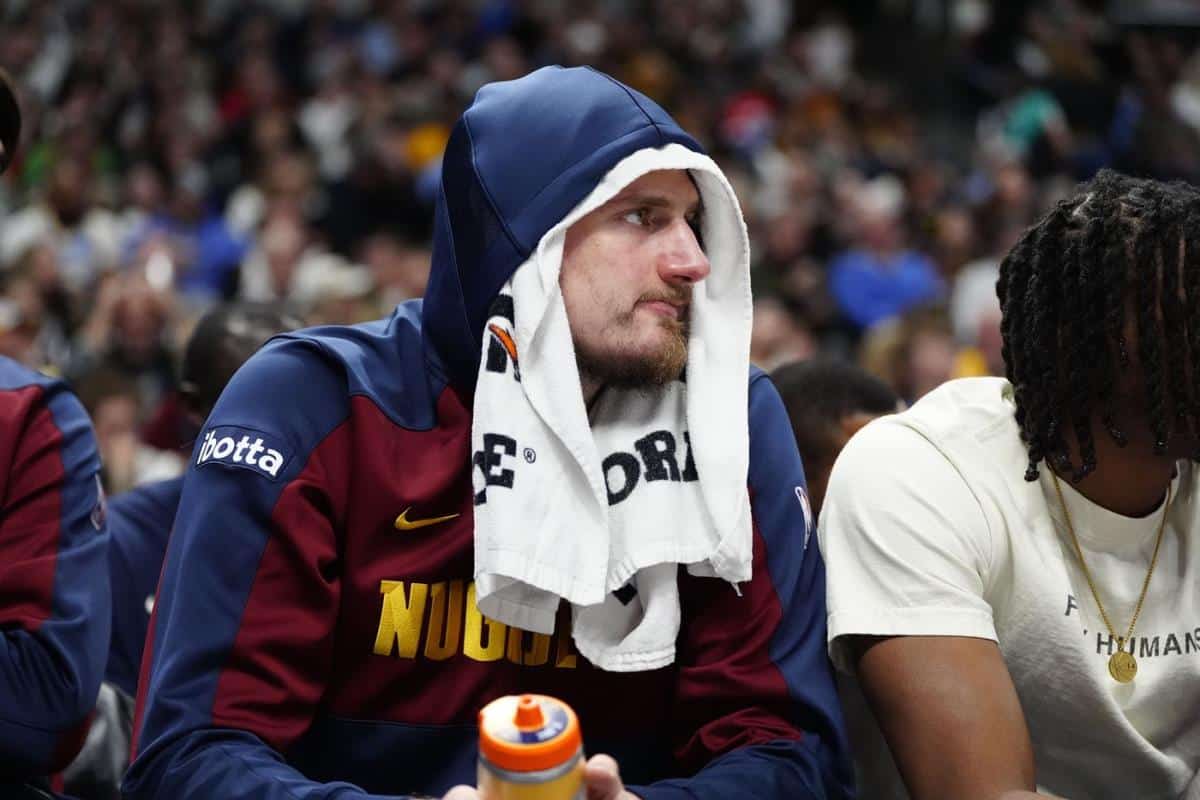 UŽASNE VESTI STIŽU IZ AMERIKE: Nikola Jokić se povredio!