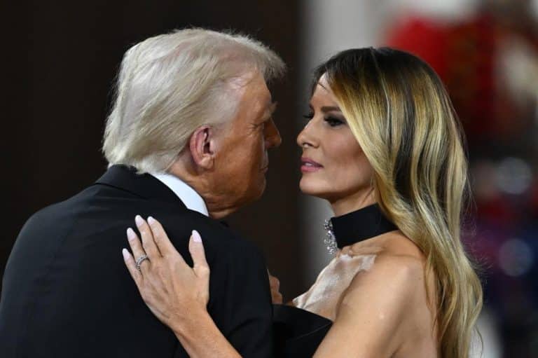 Srbi ne prestaju da bruje o “žigu Jugoslavije” koji nosi Melanija Tramp: “Dokaz da je naše gore list”, komentari zapalili mreže, evo o čemu je reč