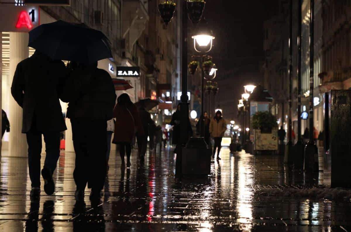 Da li nas očekuje “zimsko proleće”? Meteorolozi najavili drastičnu promenu vremena, na ovo sigurno niko nije računao sada! Evo šta nagoveštava ledeni ciklon