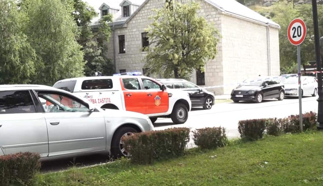 MASAKR NA CETINJU: Više MRTVIH u obračunu u kafani! Napadač posle tuče pucao u goste!