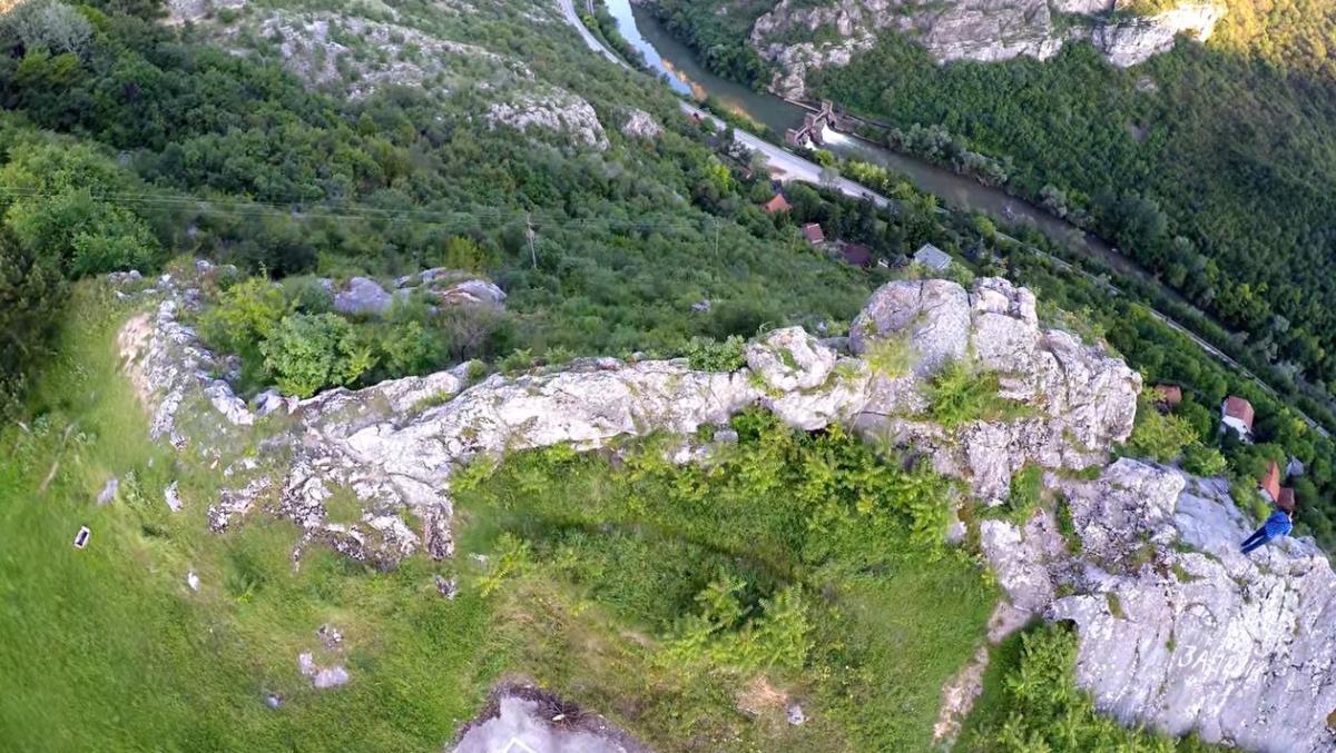 DRAMA U SIĆEVAČKOJ KLISURI, TRAGA SE ZA NESTALIM MUŠKARCEM: Dvojica pošla na planinarenje pa se izgubili, sve službe uključene – jedna stvar OTEŽAVA POTRAGU