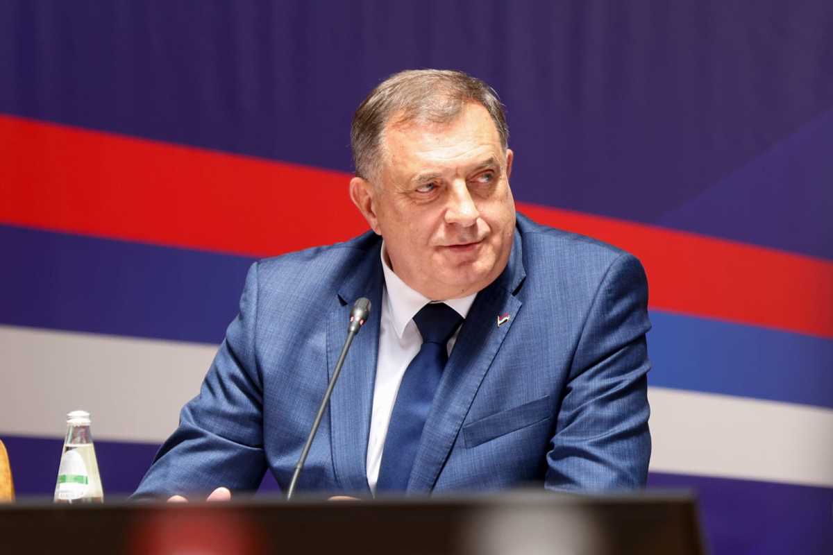 ZA VEČNOST ROĐENA: Dodik se oglasio pred proslavu dana Republike Srpske (VIDEO)