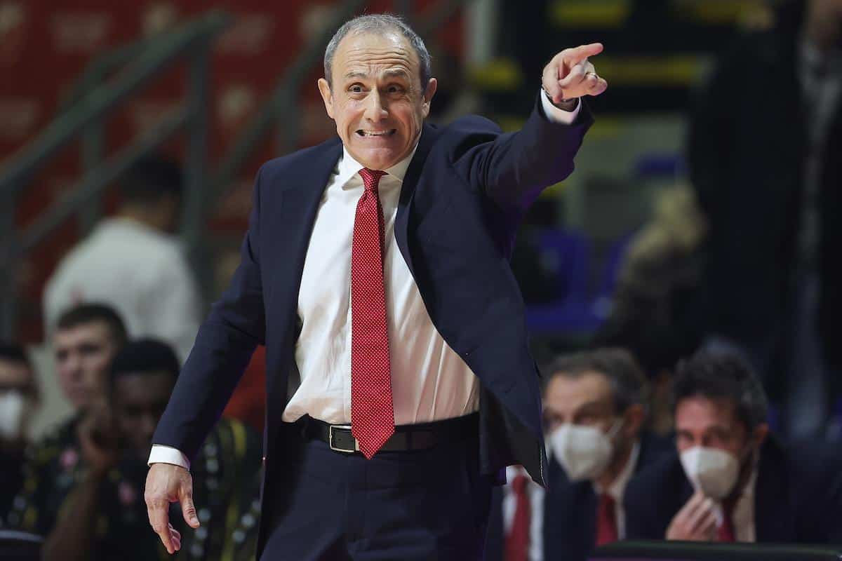 DIRLJIV GEST SLAVNOG TRENERA! Mesina odao počast legendama: Dražen Dalipagić i Kobi Brajant su dva šampiona kojih želim da se sećam!