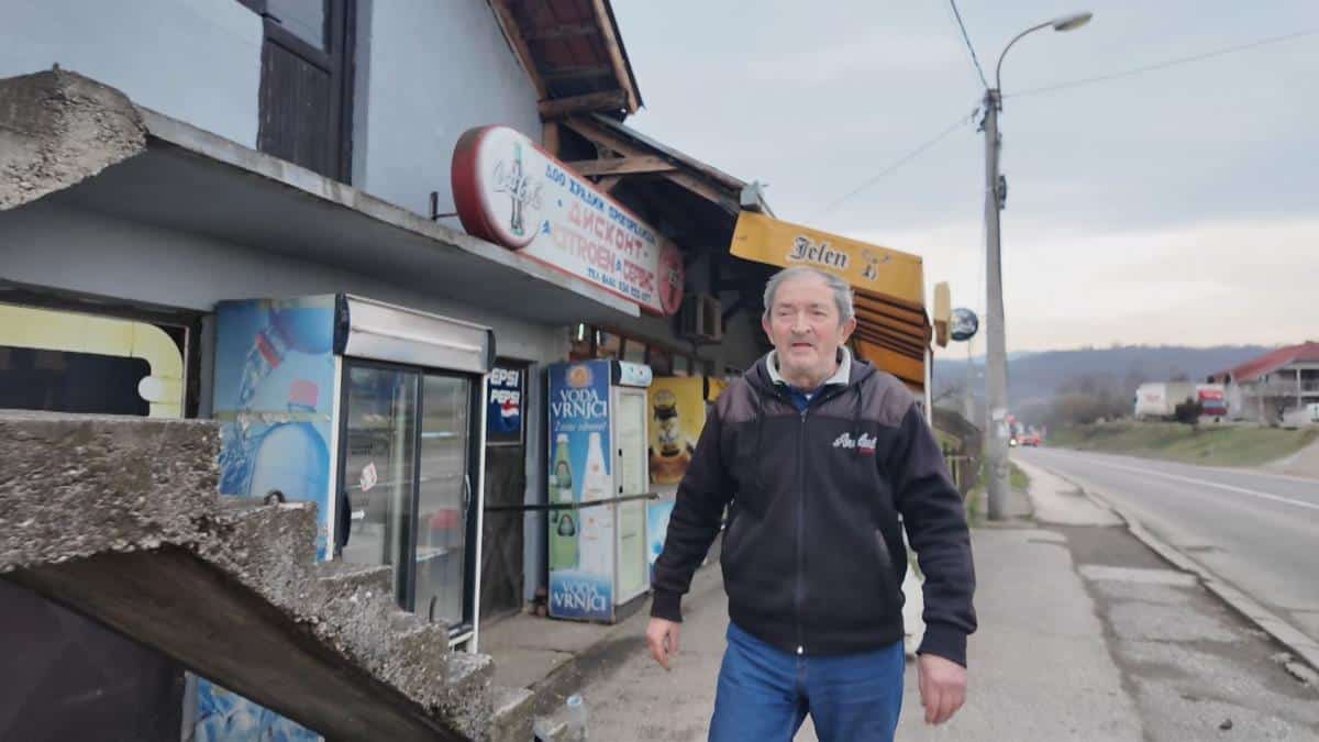 KRALJEVČANIN ZBOG LOPOVA MOŽE DA OSTANE BEZ 2 MILIONA DINARA! Branio život i radnju od provalnika, pa usledio FILMSKI OBRT: “Izmaknem se i OPALIM 2 METKA” FOTO