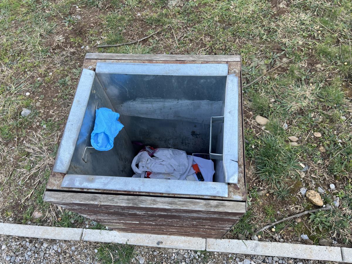 MAJKU IZ CRNE GORE KOJA JE UBILA SINA I TELO STAVILA U KUTIJU ZA CIPELE ODAO JEDAN NATPIS “Policajcima je bilo dovoljno kad su to videli”