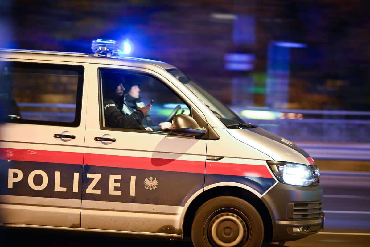 DVOJICA BOSANACA MESECIMA NOĆU UPADALI U ISTI RESTORAN: Pili pivo i krali pare, a evo kako su se pravdali kad su uhapšeni
