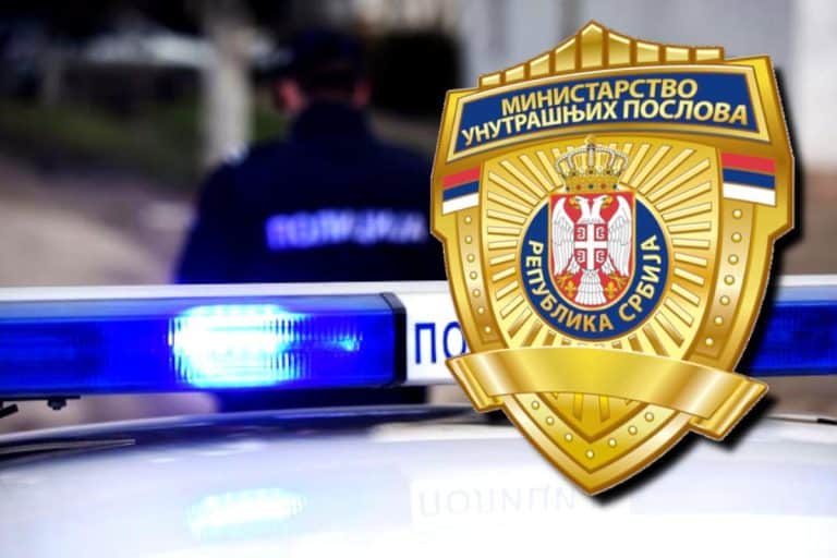 POLICIJA KOD NOVOG SADA ZAUSTAVILA AUTOMOBIL U KOM SU BILI TINEJDŽERI, USLEDIO ŠOK: Razradili “posao”, evo šta je sve pronađeno u vozilu