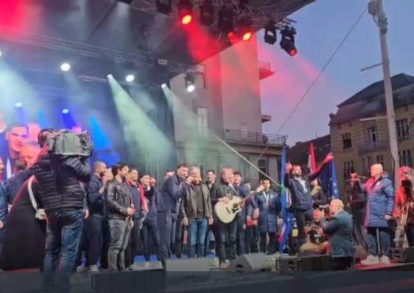 SKANDAL U ZAGREBU! HRVATSKI RUKOMETAŠI SLAVILI UZ TOMPSONOVU RATNU PESMU: Neki se bune zbog toga, ali nama je drago da je tu