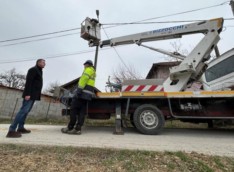 JEFTINIJE SVETLO STIŽE U DEVET SELA OPŠTINE GORNJI MILANOVAC: Stiže savremenija oprema, a evo i gde tačno (FOTO)
