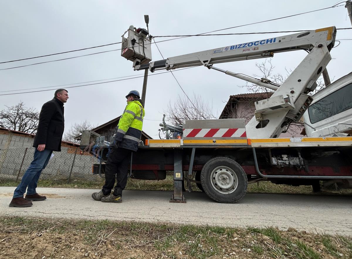 JEFTINIJE SVETLO STIŽE U DEVET SELA OPŠTINE GORNJI MILANOVAC: Stiže savremenija oprema, a evo i gde tačno (FOTO)