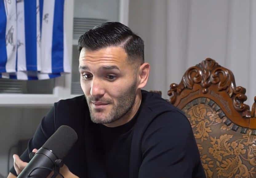 RODITELJI GA OSTAVILI KADA JE IMAO DVE GODINE! Odgajali ga baba i deda, a kada je zaradio milione majka se javila sa sramnim zahtevom