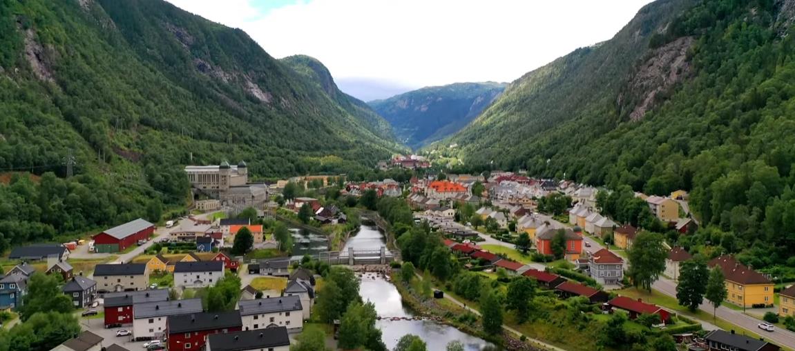 Ovo je najmračniji grad na svetu: Pola godine nemaju direktnu sunčevu svetlost i žive po okriljem tame, a onda su dali milione da prevare prirodu