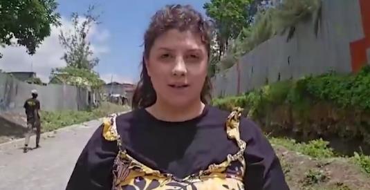 Emilija iz Vranja volontira u Keniji kao učiteljica: Spremila deci čapati – prazni tanjiri i osmesi kao dokaz da je za sreću zaista potrebno malo (FOTO)