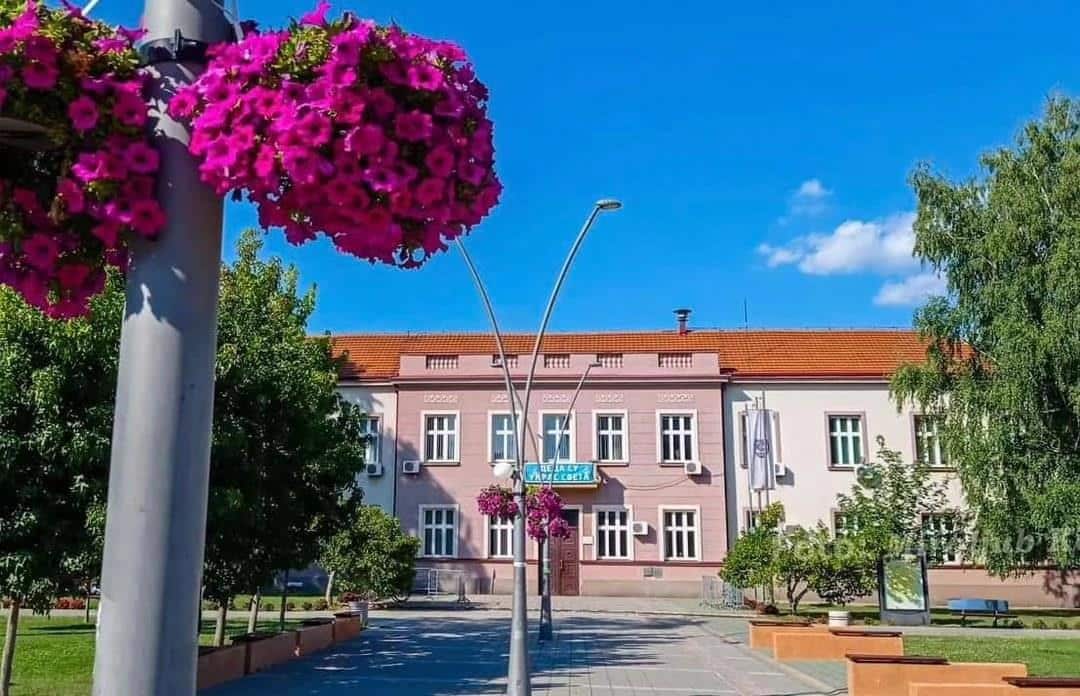 GRADIĆE SE MOST IZMEĐU VELIKE DRENOVE I STOPANJE Kapitalna investicija u komunalnoj infrstrukturi Trstenika