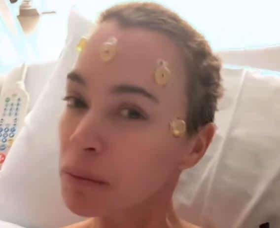 Bivša rijaliti učesnica slučajno otkrila da ima više tumora na mozgu: “Nije mi bilo druge, do da legnem u bolnicu”