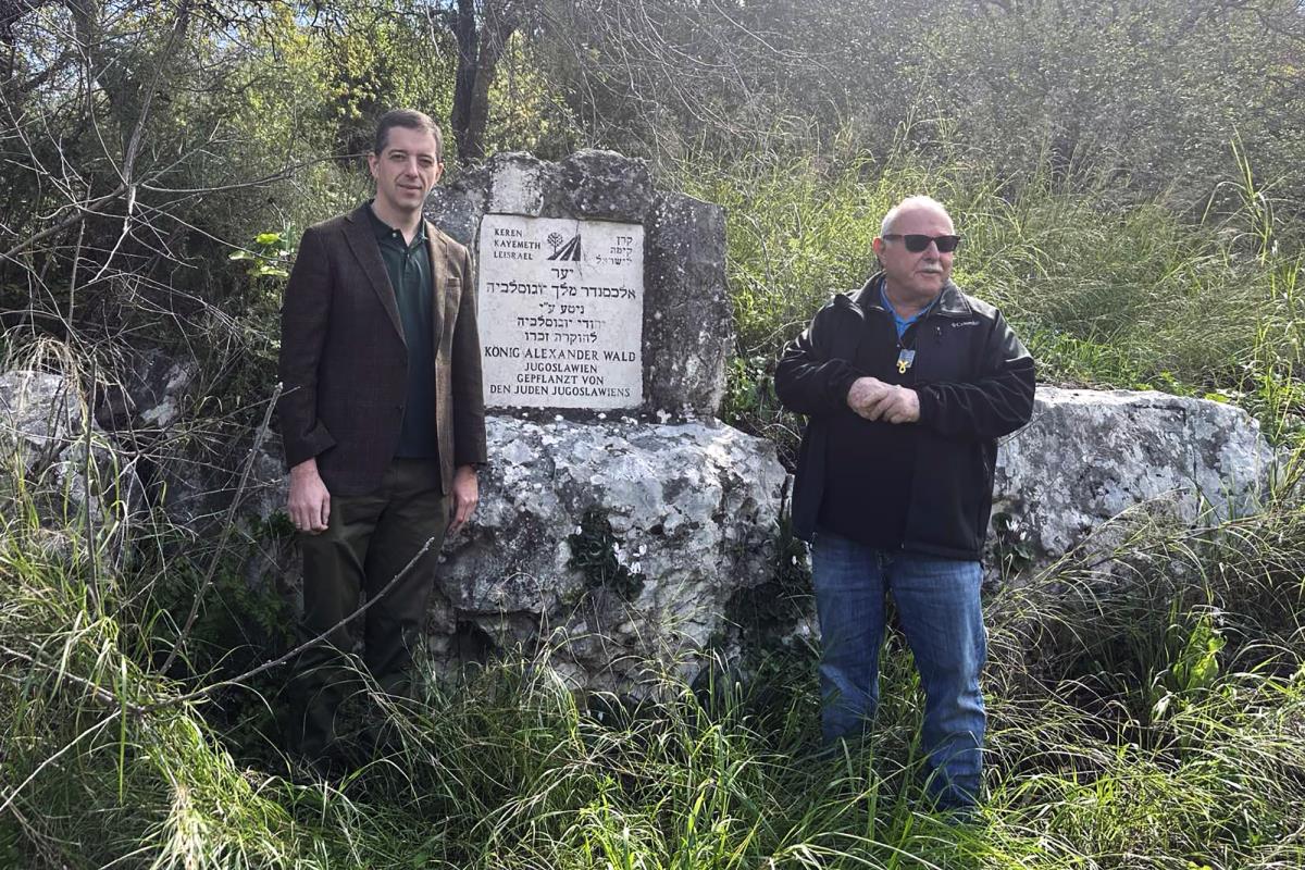 MARKO ĐURIĆ:U IZRAELU: Ministar u kibucu Šar Haamakim kod spomenika kralju Aleksandaru Karađorđeviću (FOTO/VIDEO)