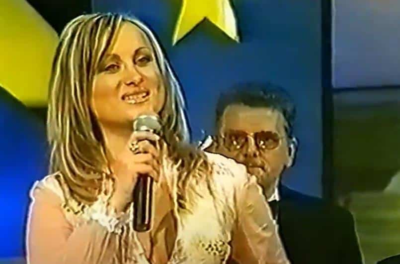 SAŠA POPOVIĆ JE VEROVAO DA ĆE POSTATI OGROMNA ZVEZDA, A ONA JE SAMO NESTALA! Bina se pre dosta godina preselila na drugi kontinent i potpuno je promenila IZGLED