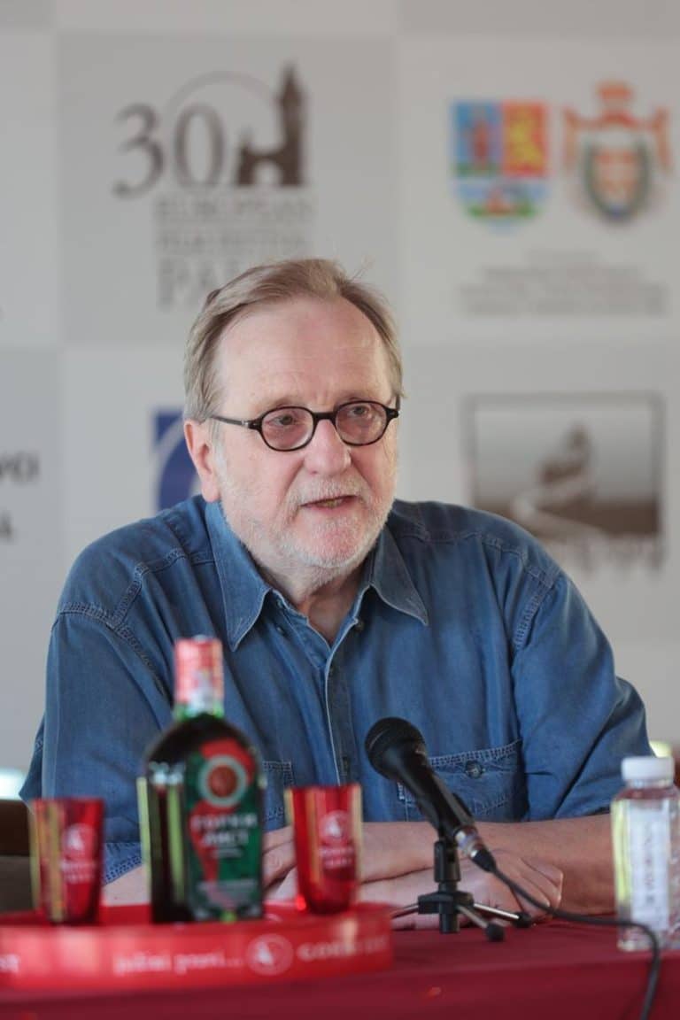 Bogdan Diklić bio u braku sa 22 godine mlađom koleginicom: Glumio joj profesora u kultnom filmu, svoju vezu krili su kao zmija noge