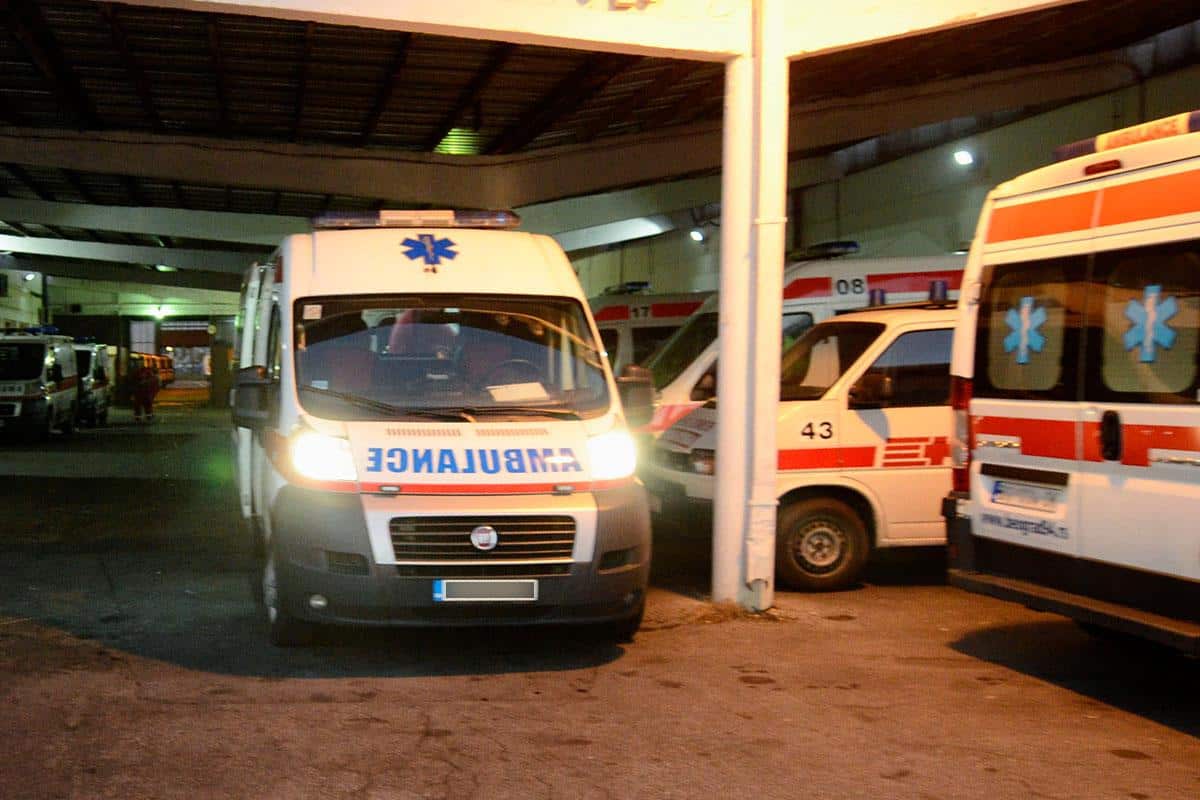 STRADAO VOZAČ AUTOMOBILA! Najnovije informacije o teškoj saobraćajki na magistralnom putu Čačak-Užice: Hitna pomoć brzo došla, ali samo mogli da konstatuju smrt