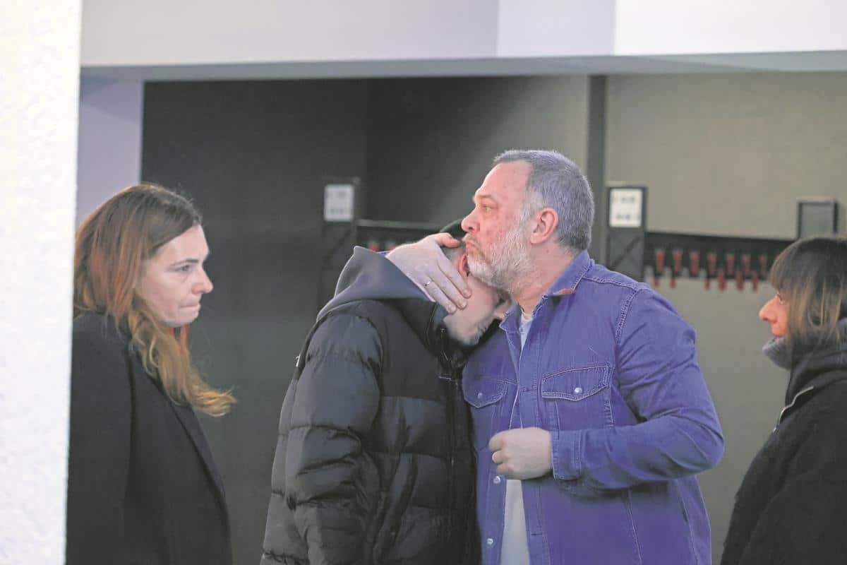 Najtužnija slika i najemotivnija izjava s komemoracije Dejanu Matiću Mati: “Kume, tvoj Mateja neće ostati jedinac i zauvek će biti brat mojoj deci”